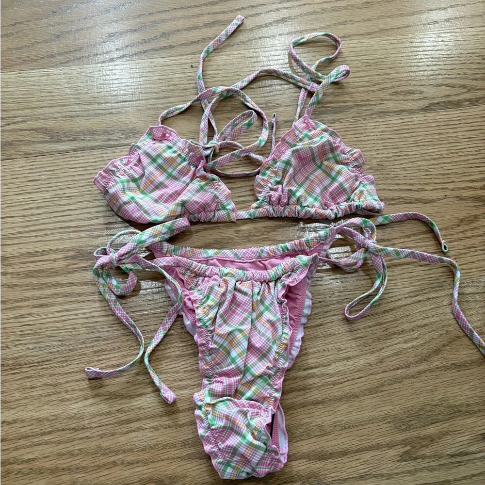 Frankie’s bikinis gingham set